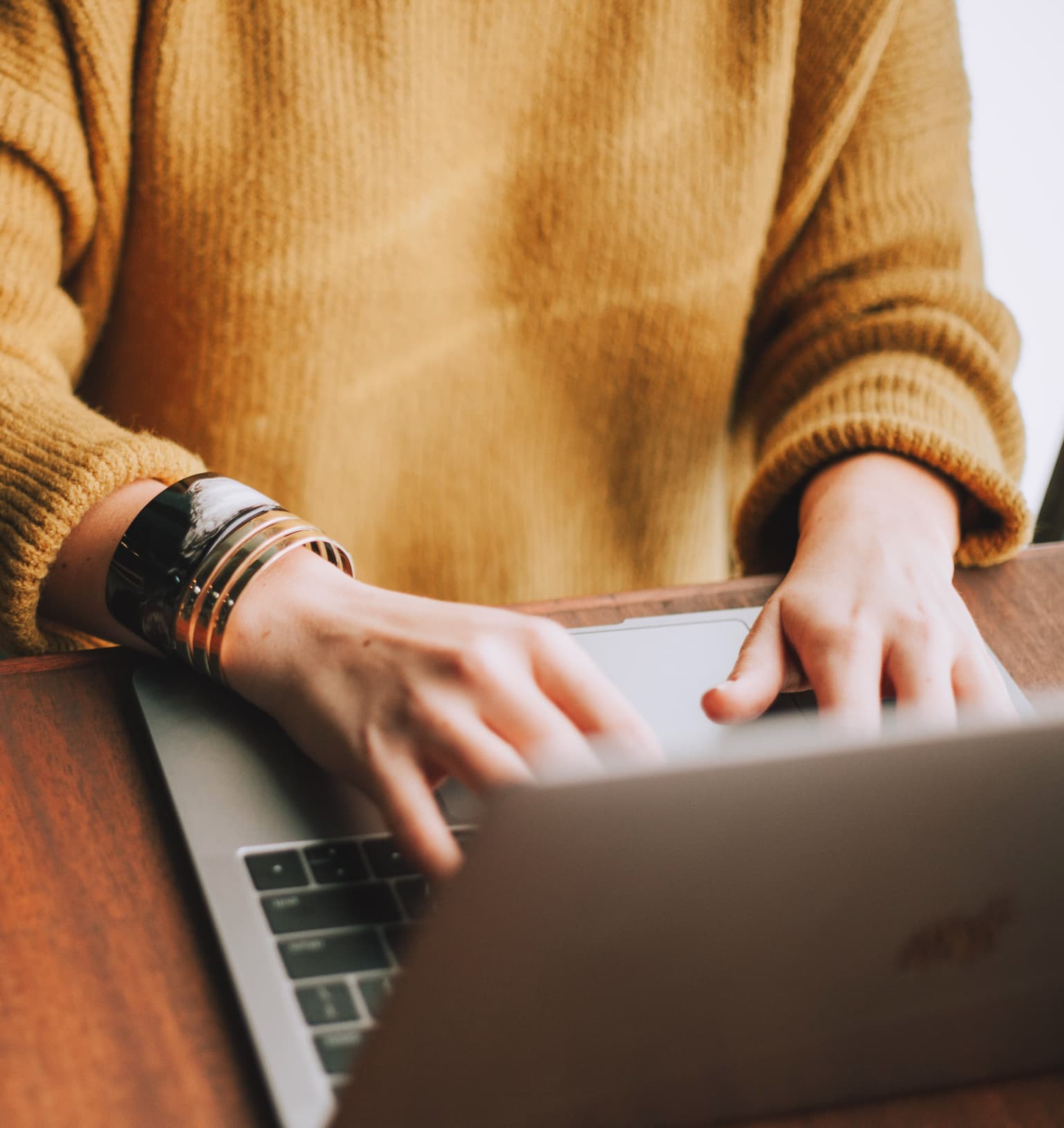 ux-writing-using-words-to-guide-users-mobile@2x